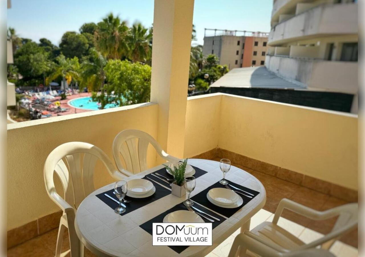 Domuum Holidays - Festival Village Салоу Экстерьер фото